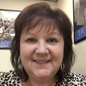 Meet your Posher, Connie